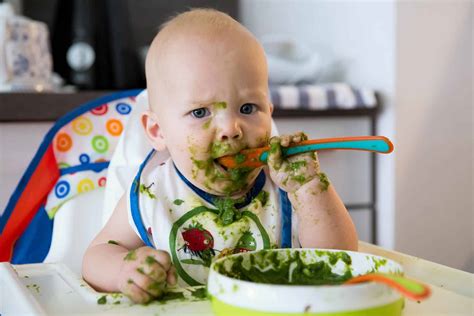 7 Aylık Bebeğe Ek Gıda Nasıl Verilir?